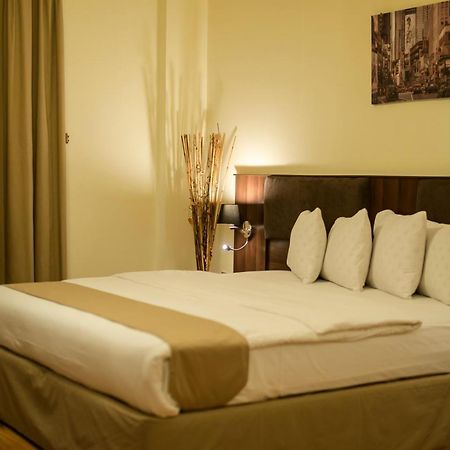 Weekend Hotel & Apartments Muscat Eksteriør billede