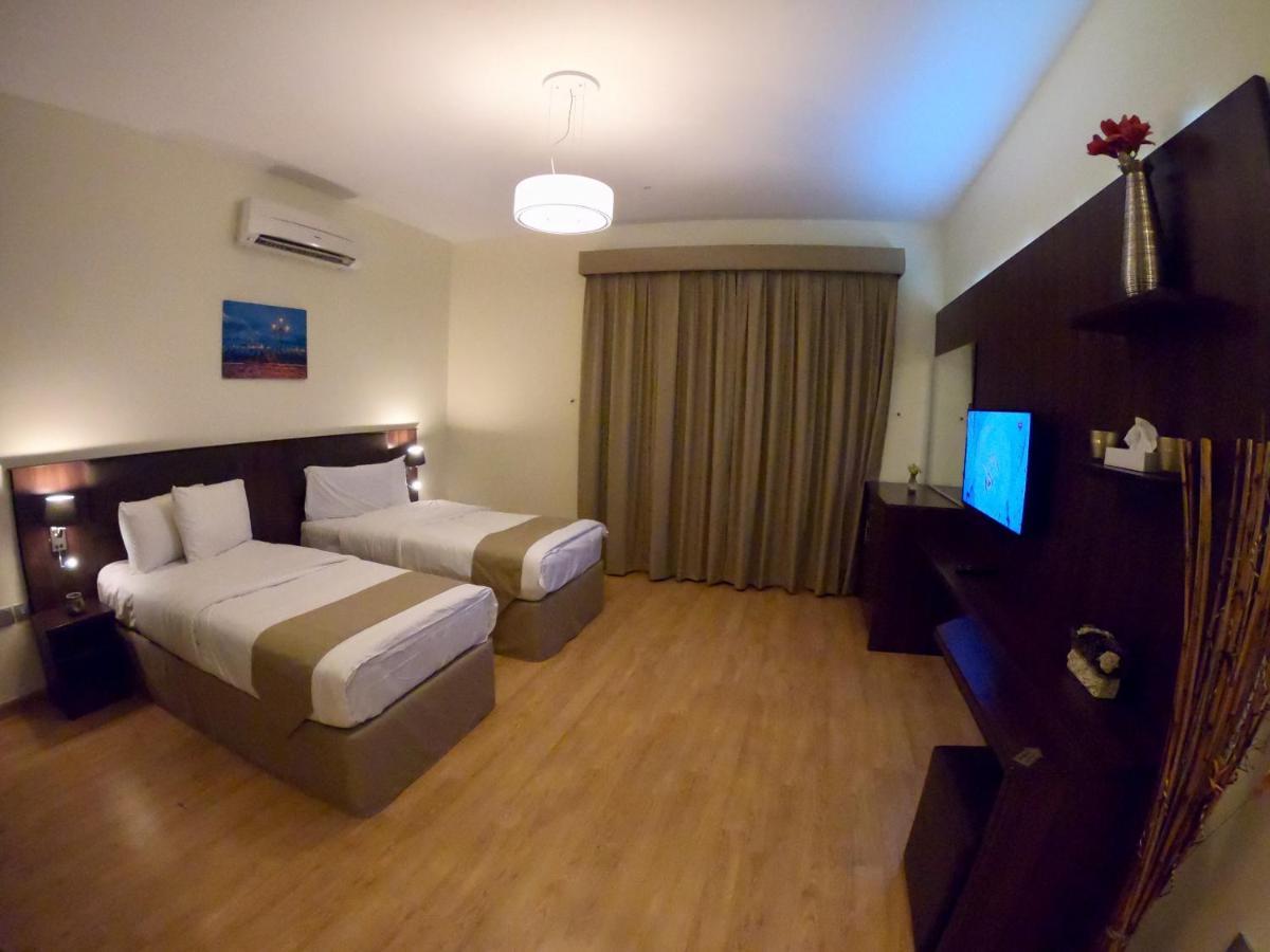Weekend Hotel & Apartments Muscat Eksteriør billede