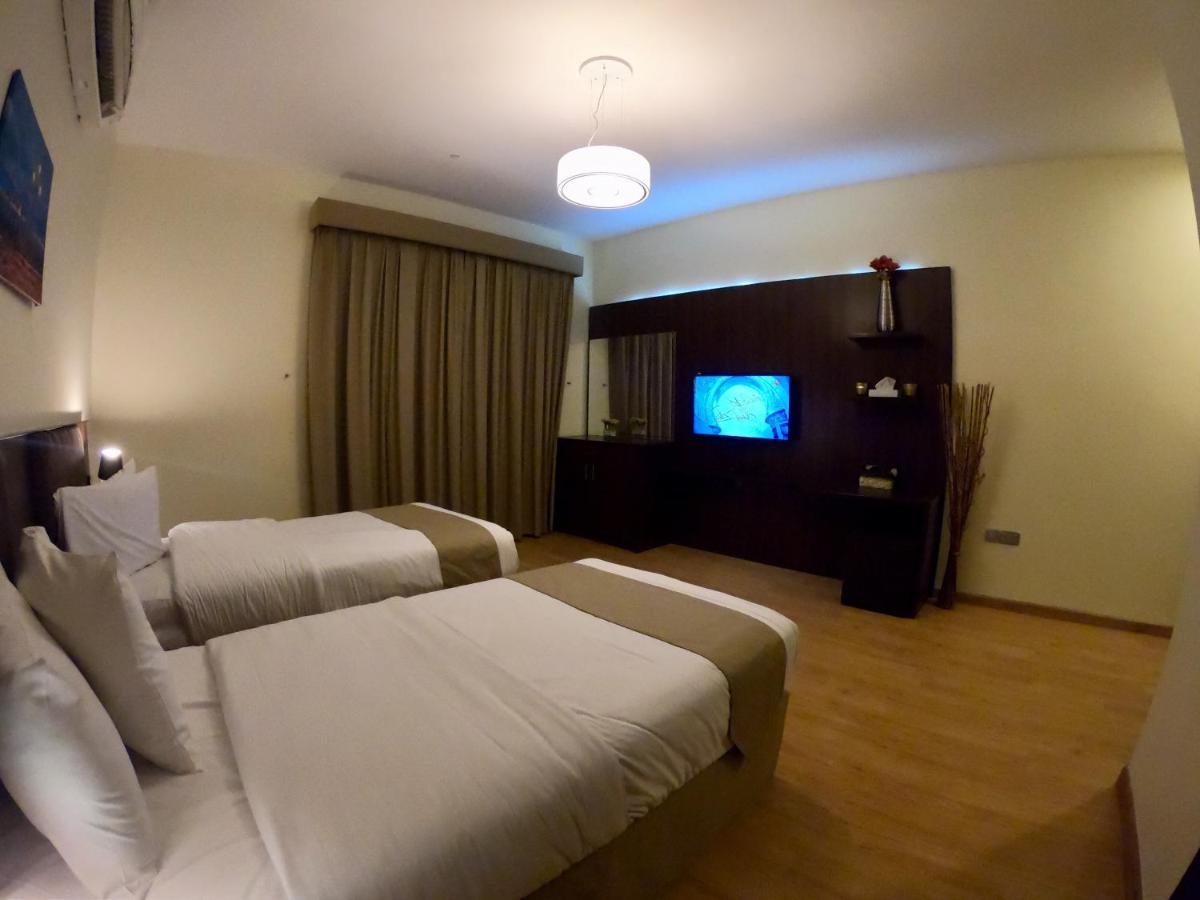 Weekend Hotel & Apartments Muscat Eksteriør billede