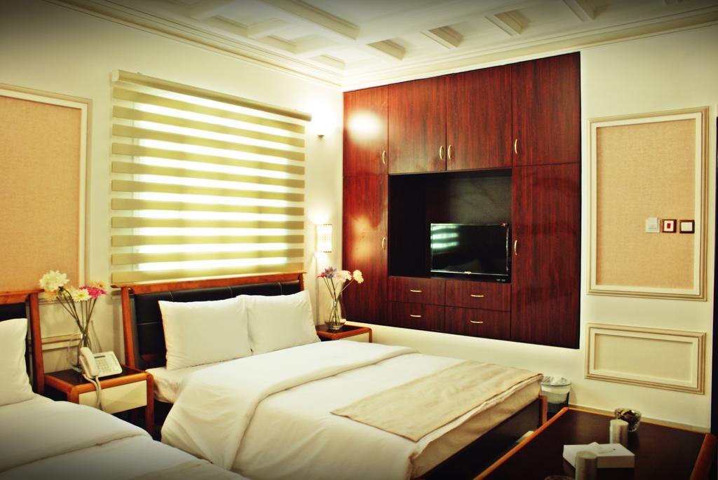 Weekend Hotel & Apartments Muscat Eksteriør billede