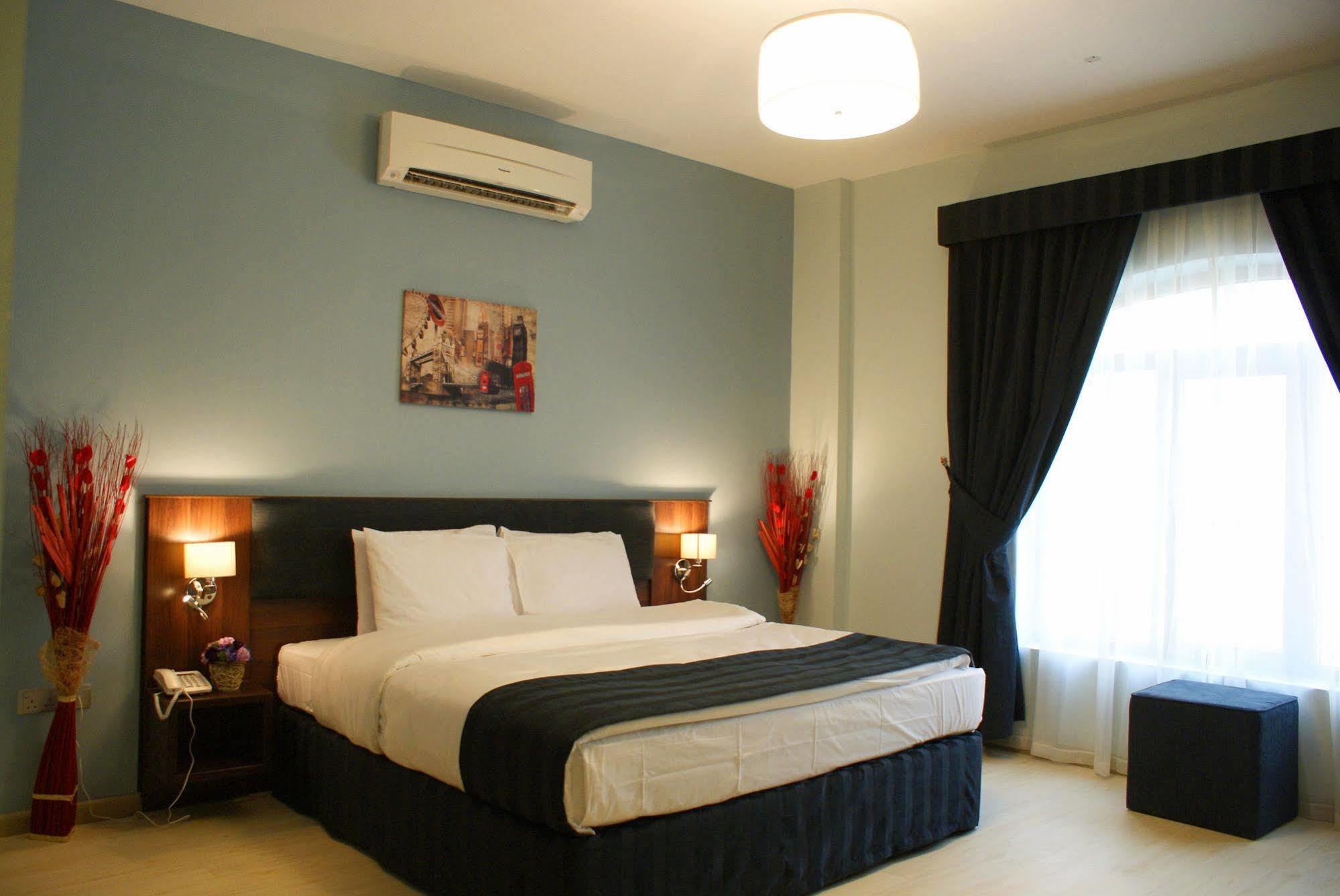 Weekend Hotel & Apartments Muscat Eksteriør billede