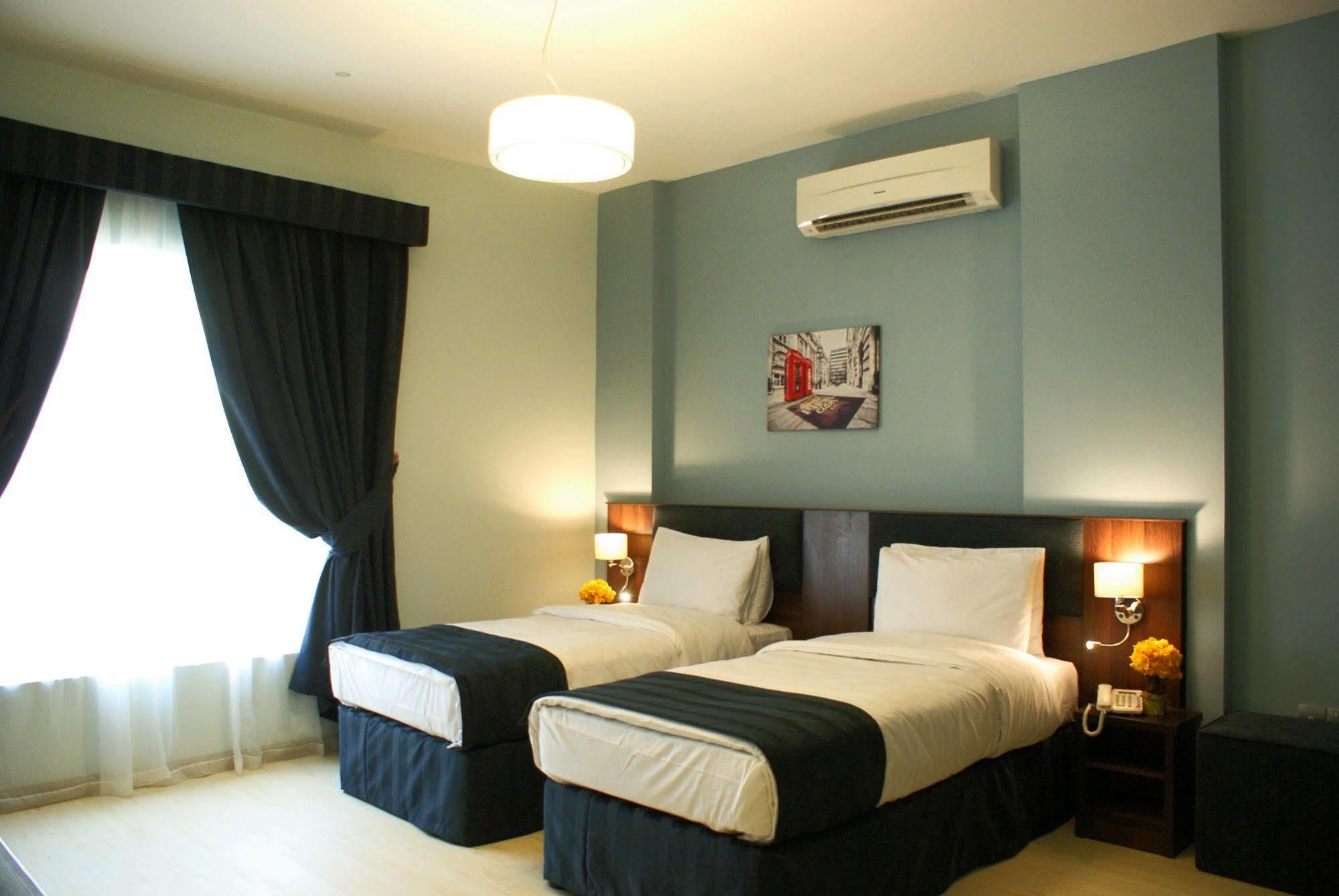Weekend Hotel & Apartments Muscat Eksteriør billede